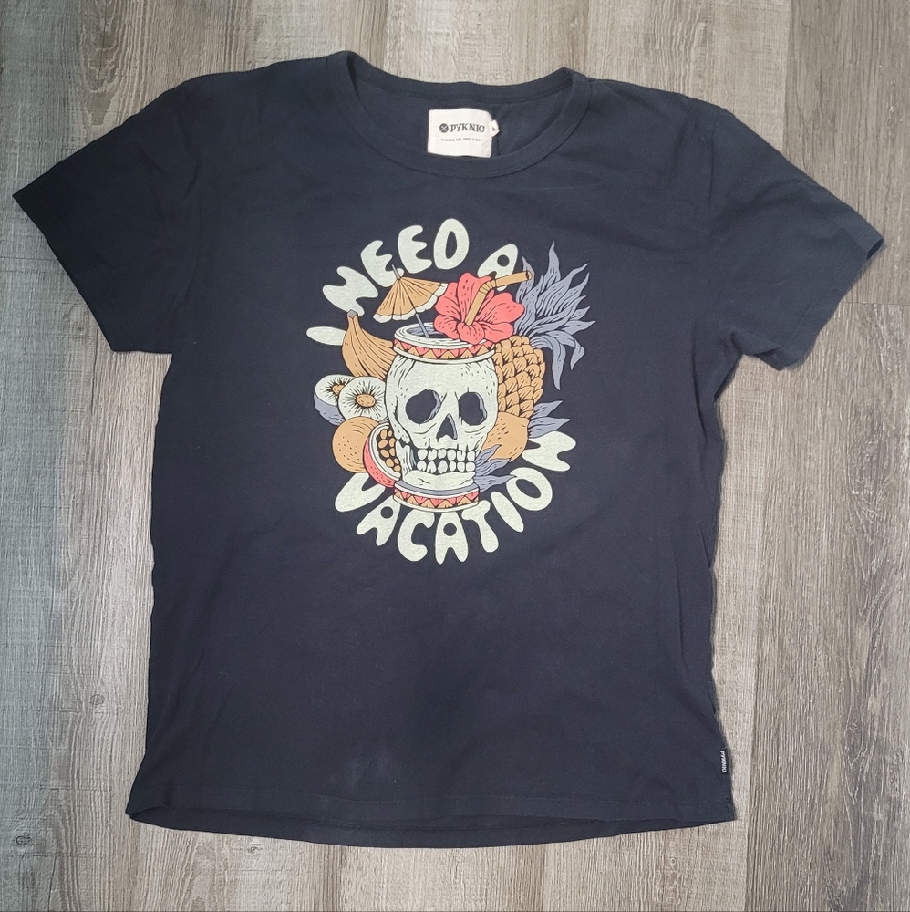 PYKNIC 100% Cotton I Need A Vacation Skull Graphic Tee Men's/Unisex Size Med